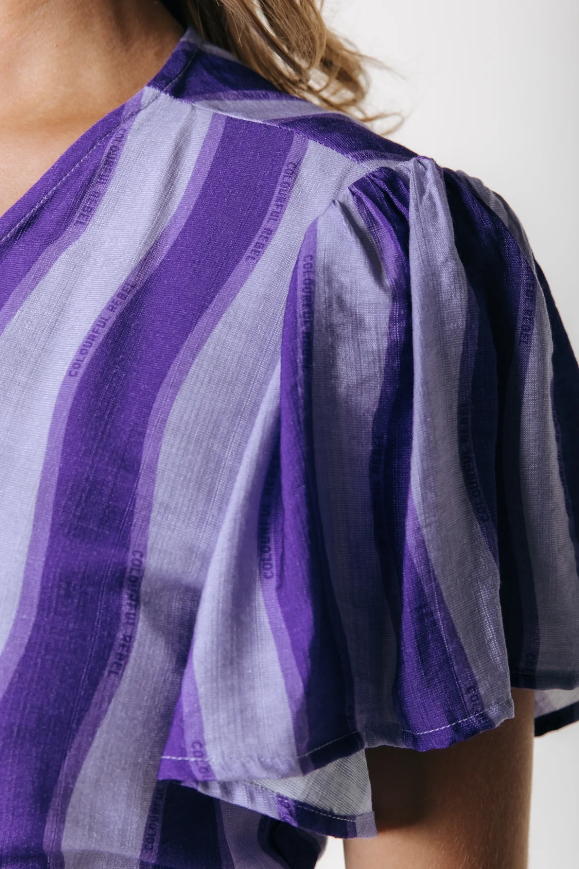 Ava Wavy Stripe Dress | Dark Lavender - Image 3