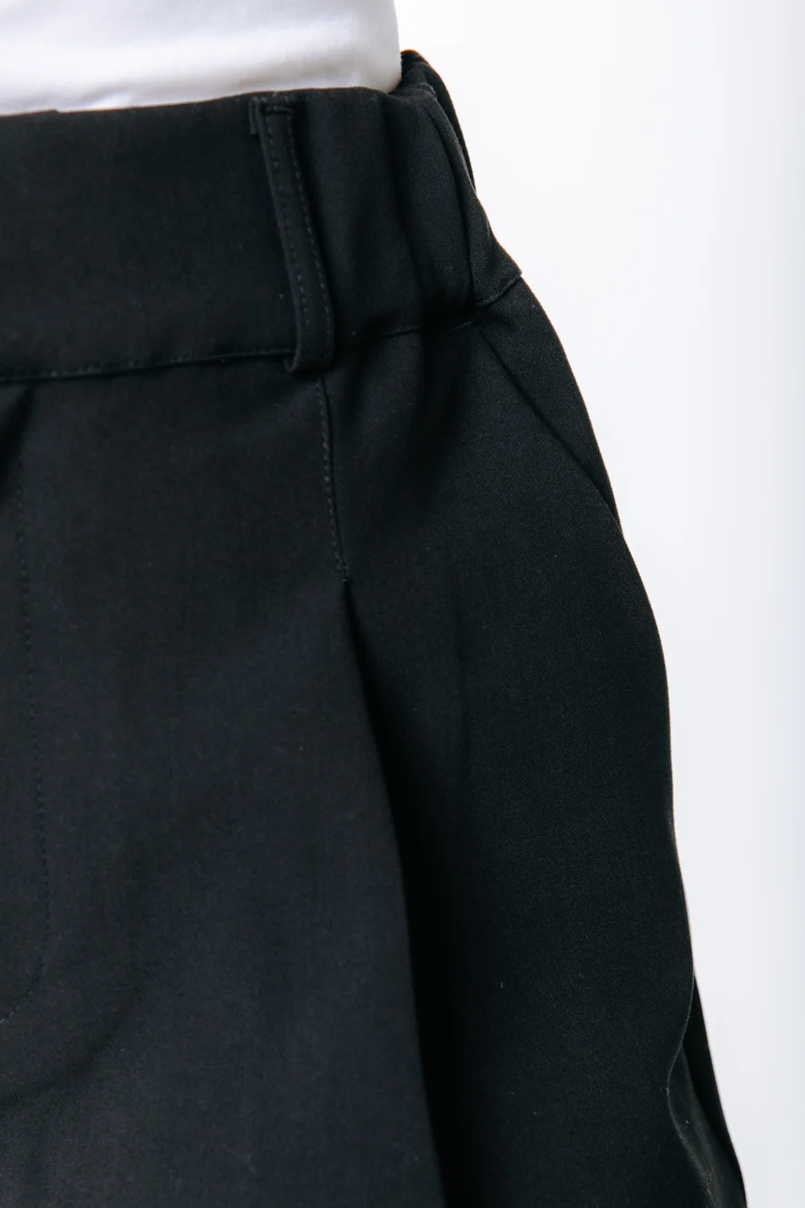 Demi Tailored Shorts | Black - Image 4