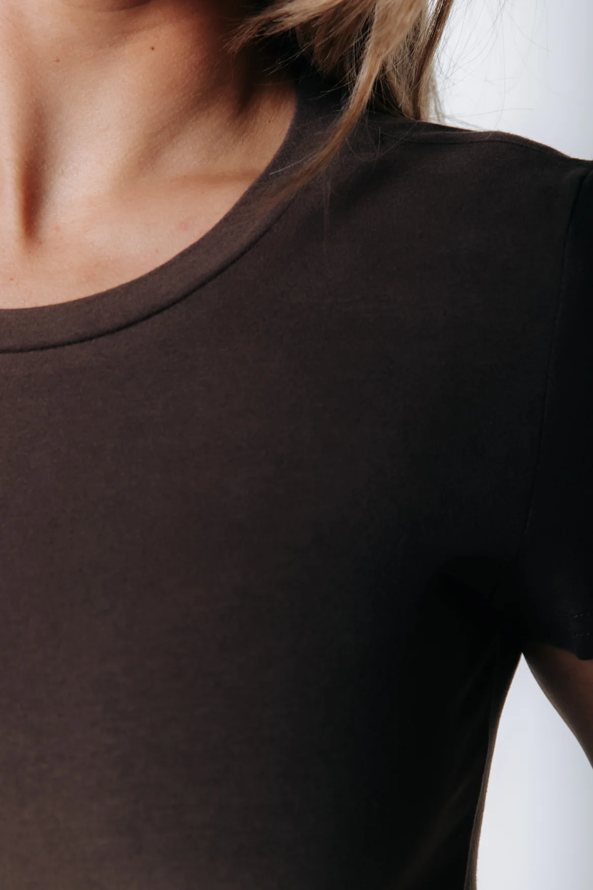 Fitted Wideneck T-shirt | Darkest Brown - Image 3