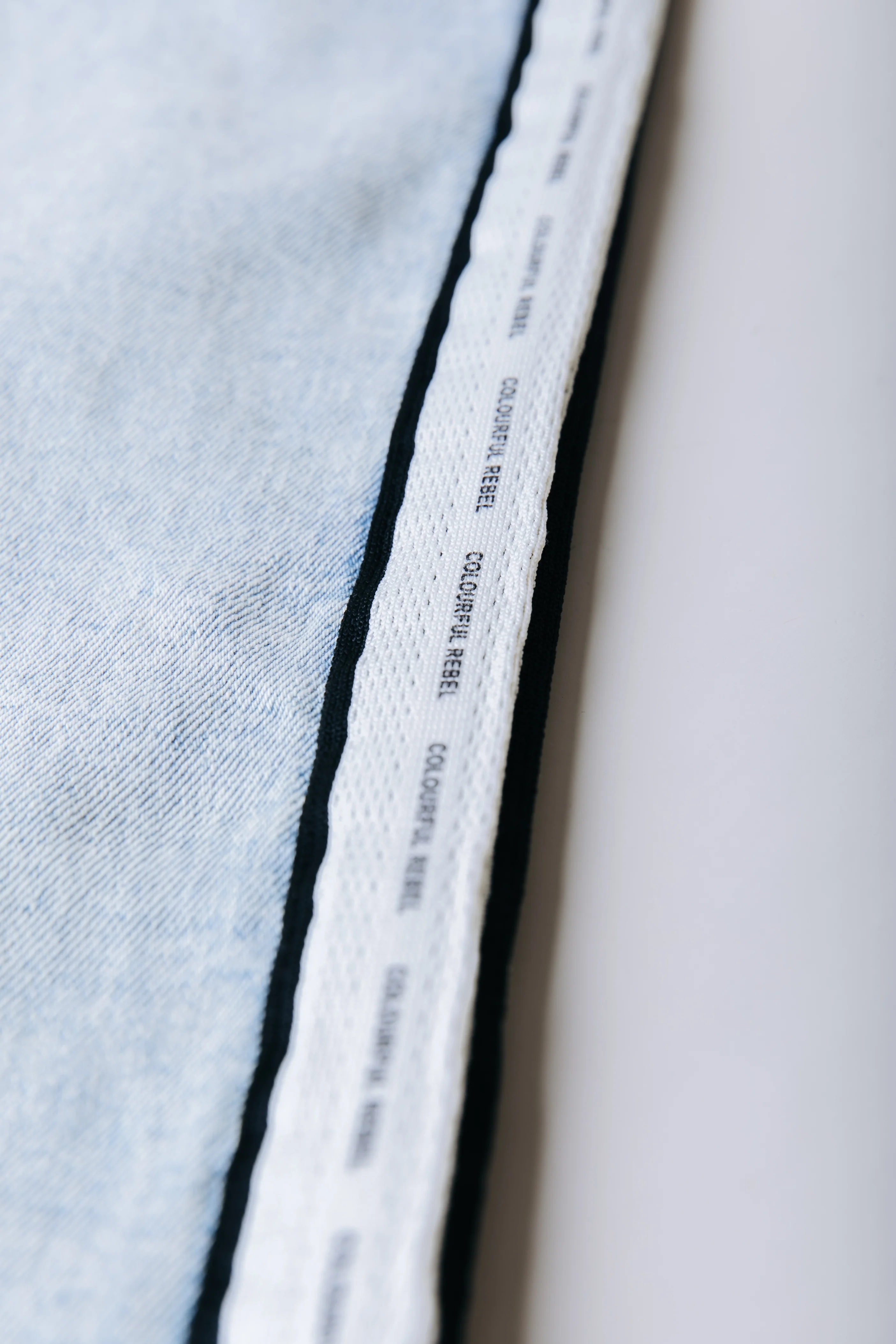 Gaias Tuxedo High Rise Denim | Light blue denim - Image 5