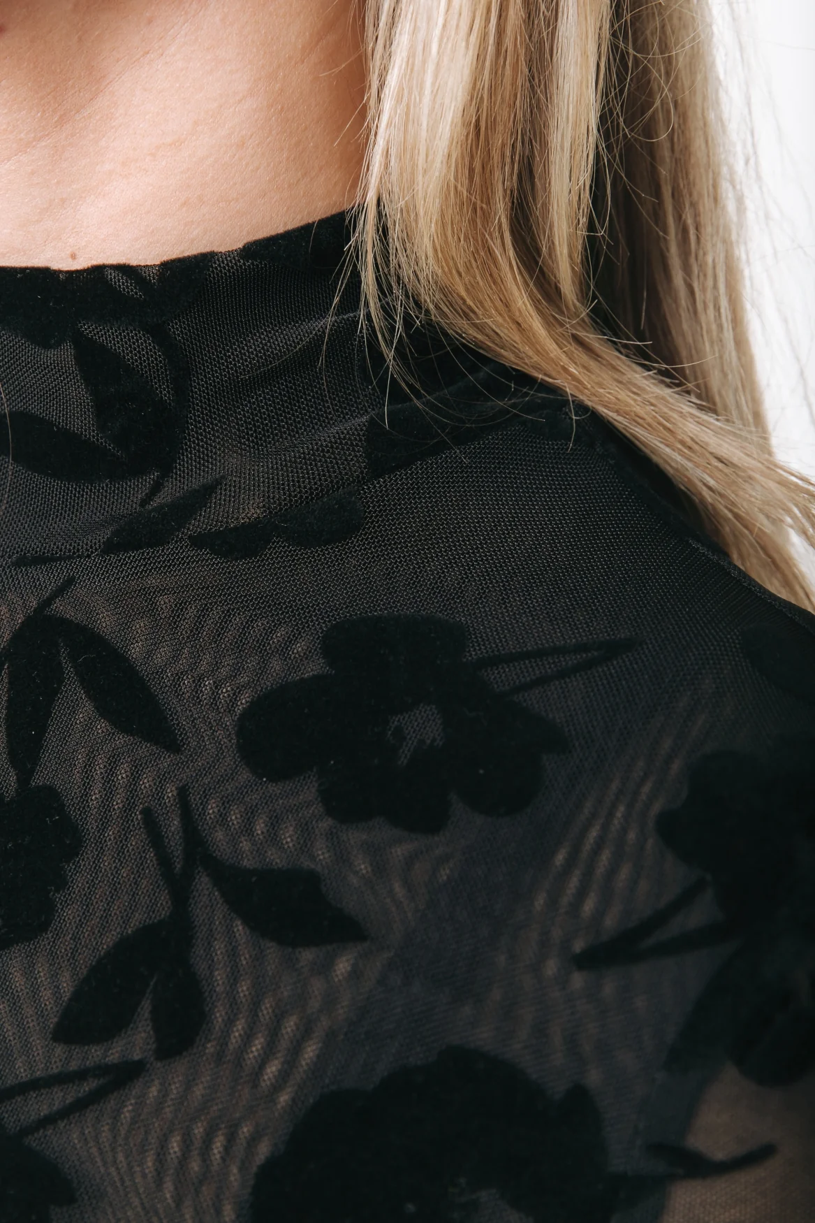 Neyo Flower Mesh Top | Black - Image 3
