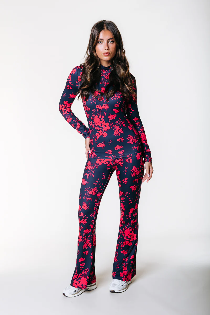 Neyo Flower Peached Top | Warm red - Image 3