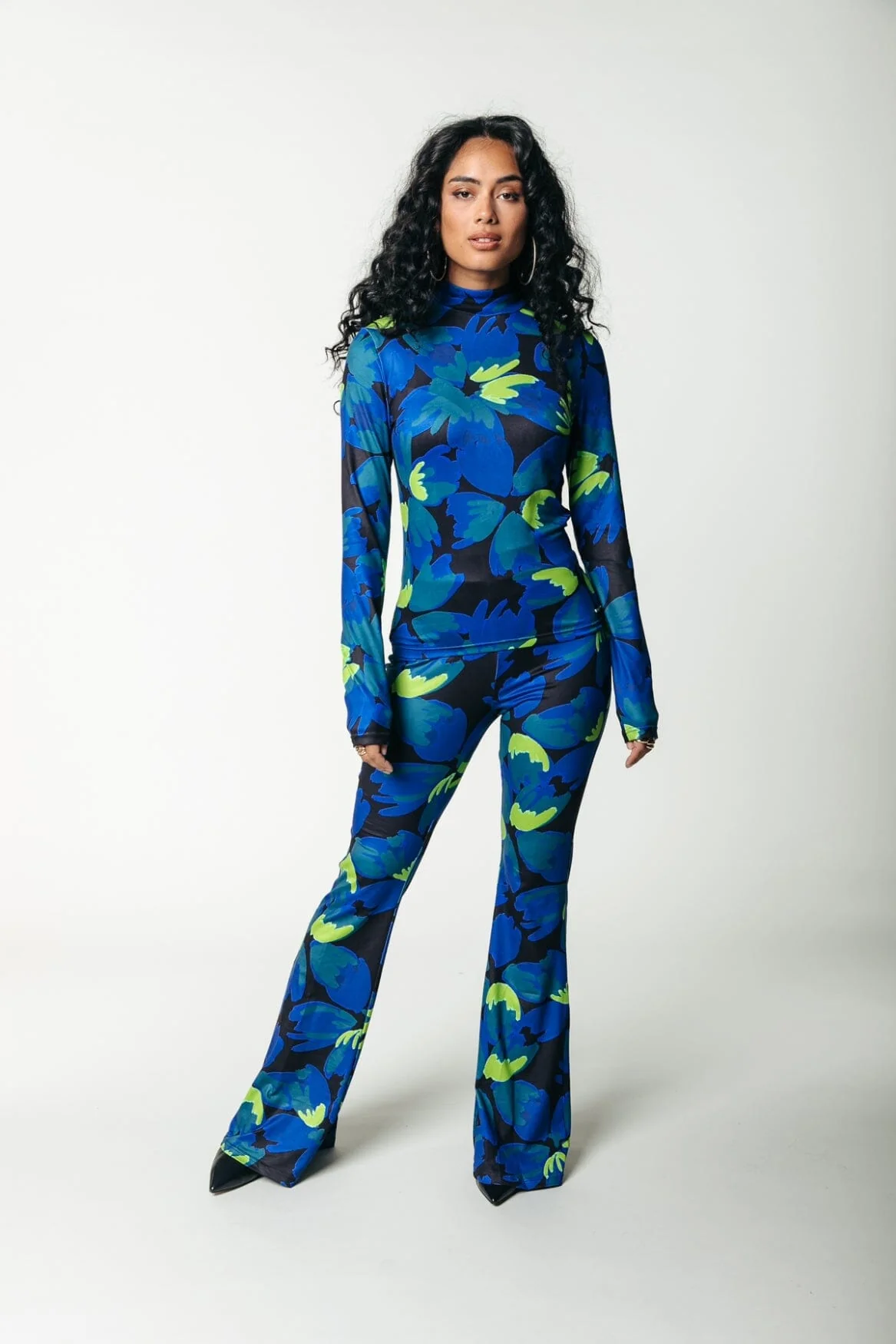 Neyo Moved Flower Top | Vibrant Blue