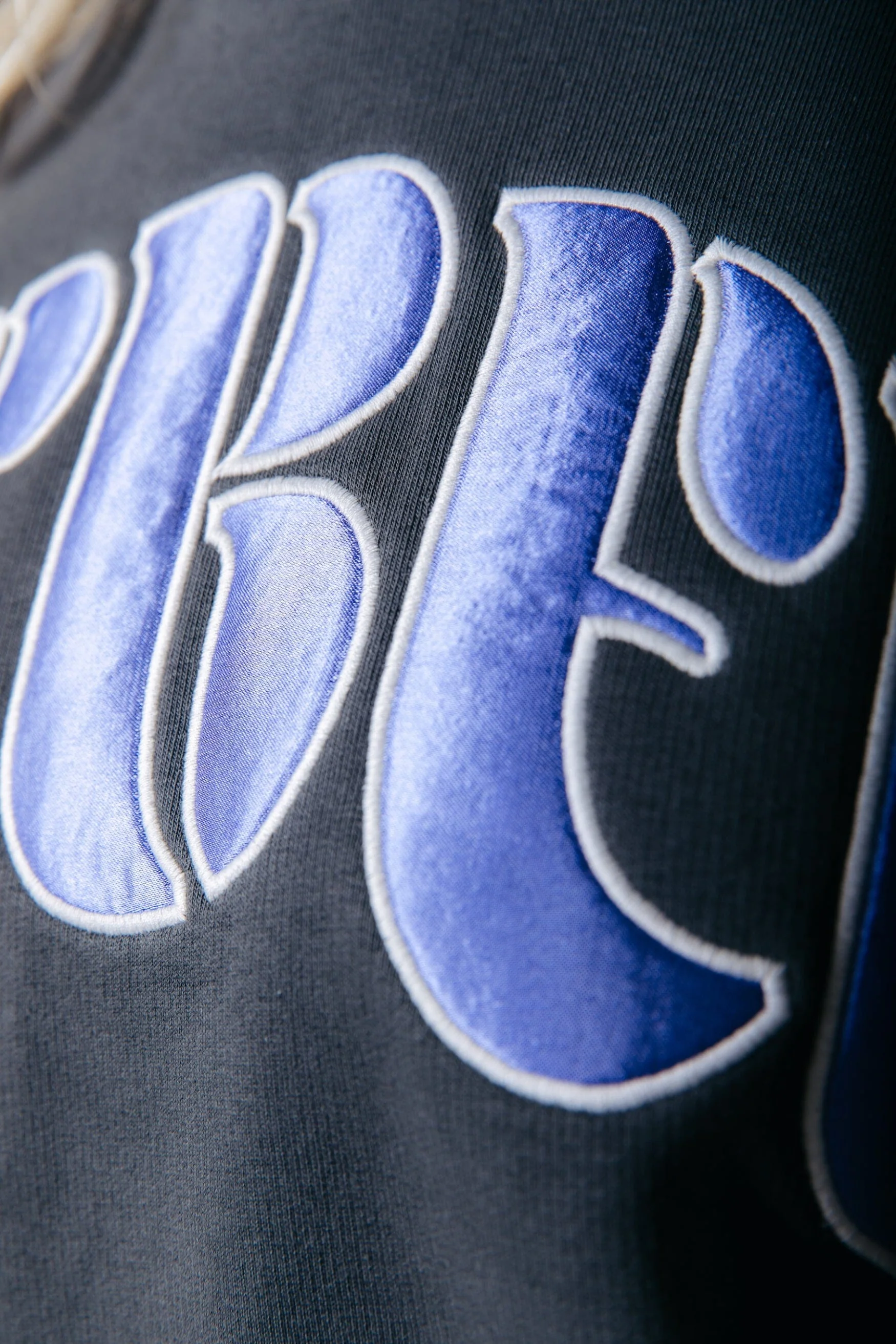 Rebel Patch Hoodie | Anthracite - Image 2