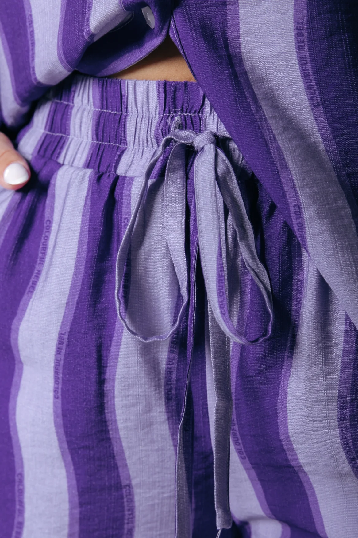 Sensa Wavy Stripe Short | Dark Lavender - Image 5