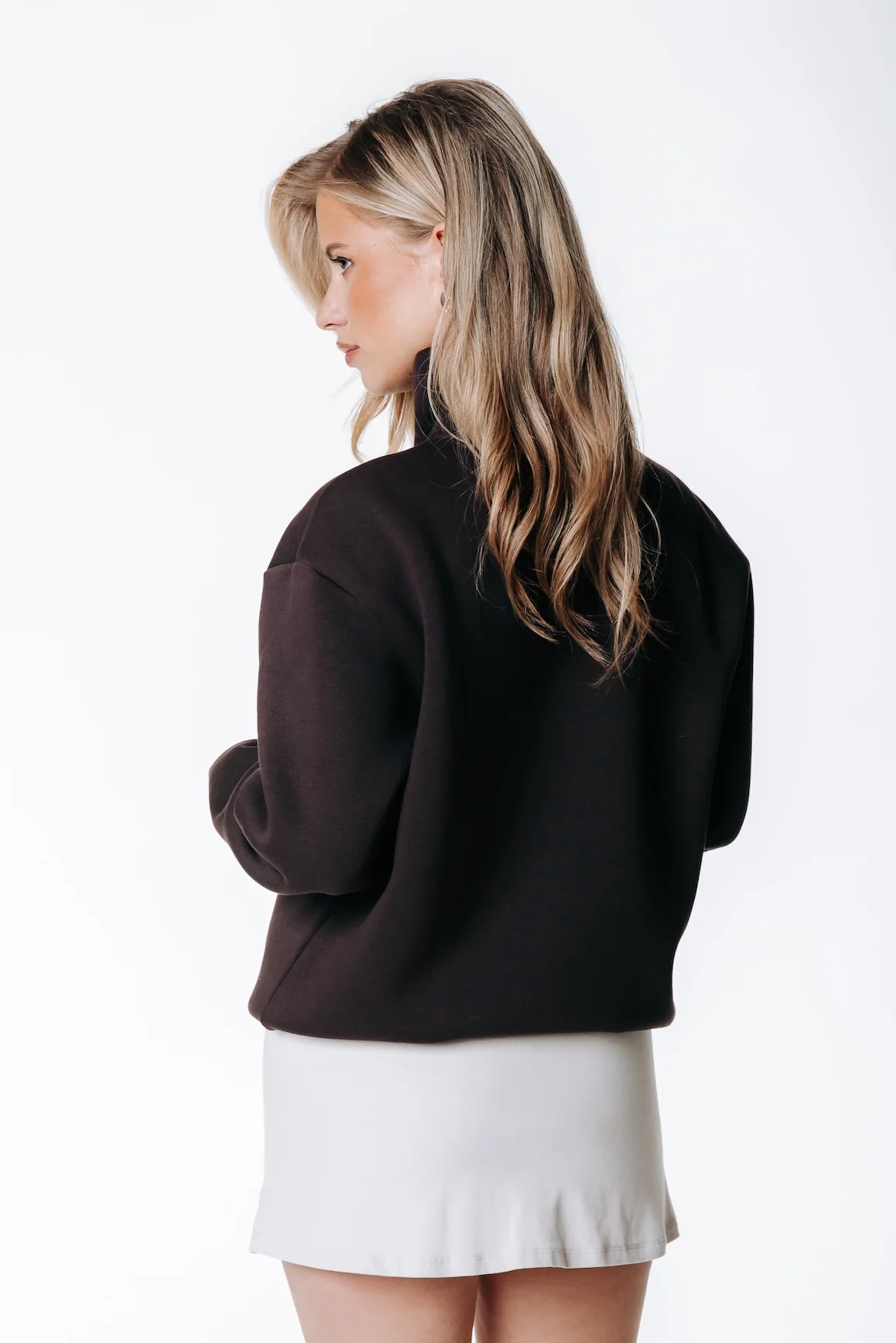 Label Zip Sweat | Darkest Brown - Image 3