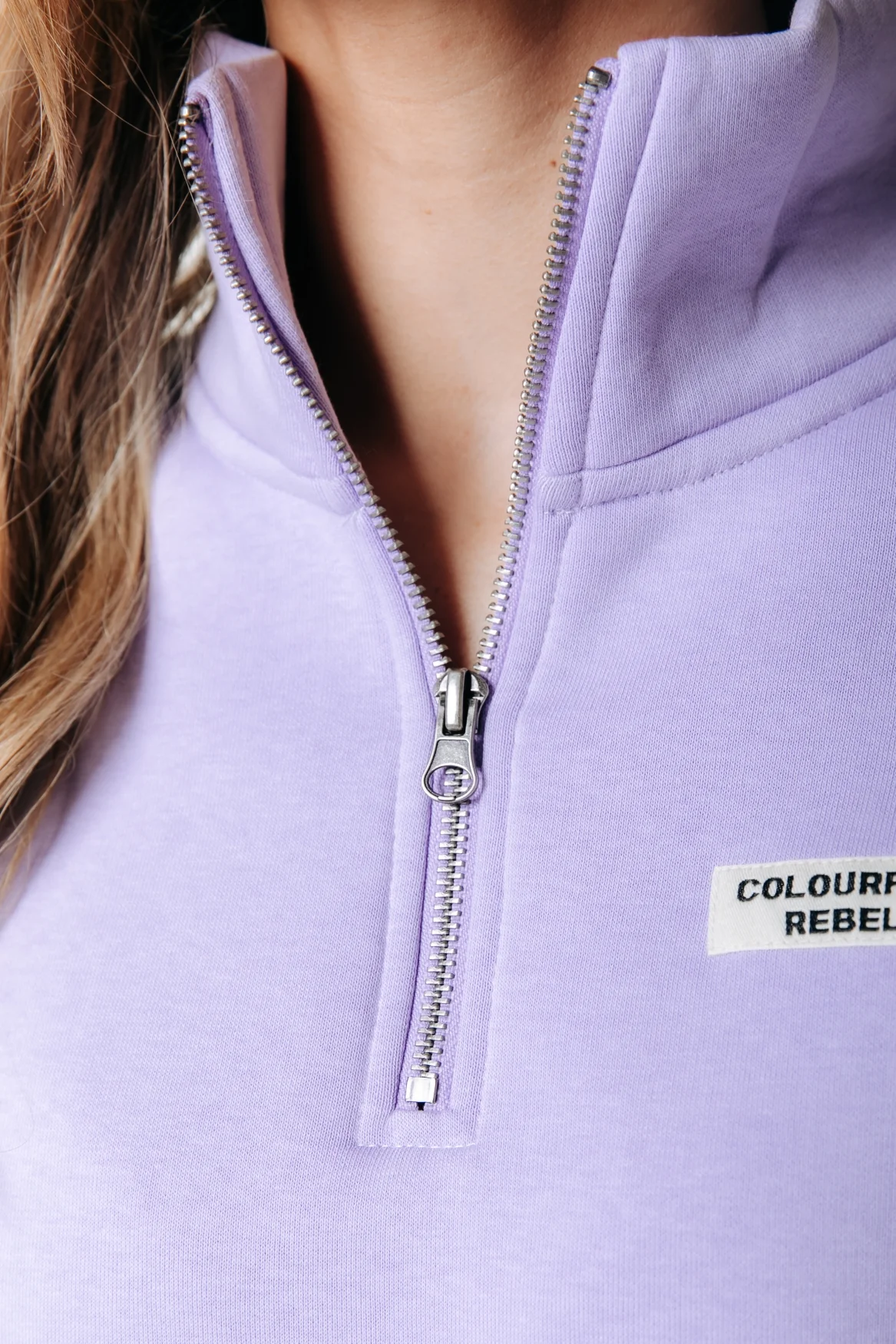 Label Zip Sweat | Lilac - Image 3