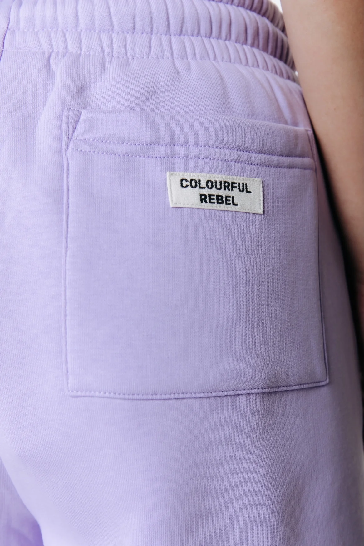 Label Sweatshorts | Lilac - Image 5