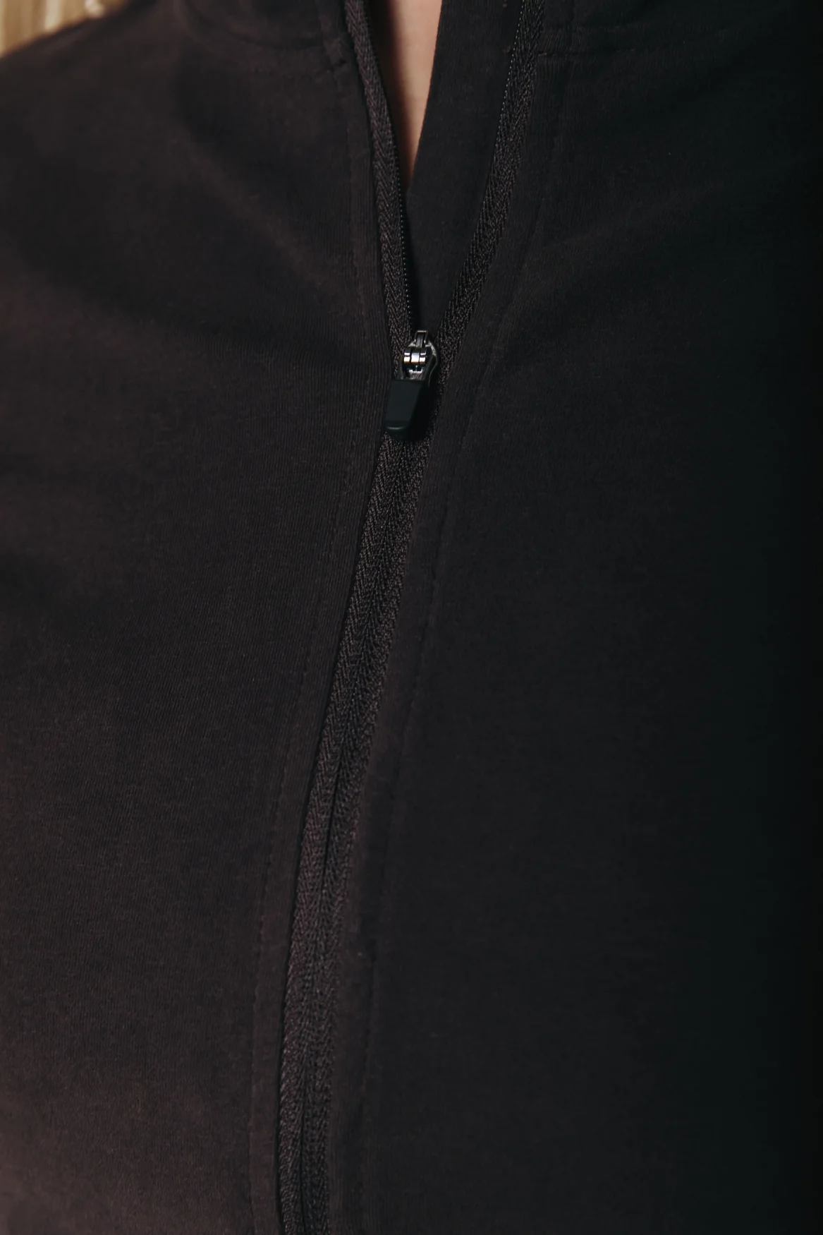 Fitted Full Zip Top | Darkest Brown - Image 4
