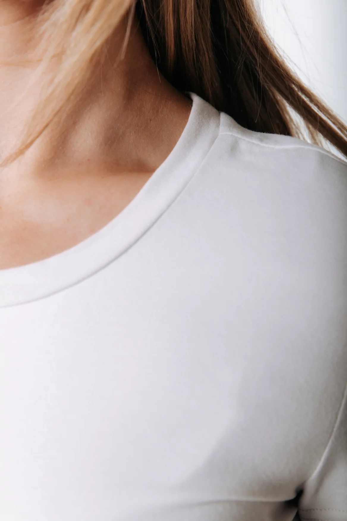 Fitted Wideneck T-shirt | Stone - Image 3