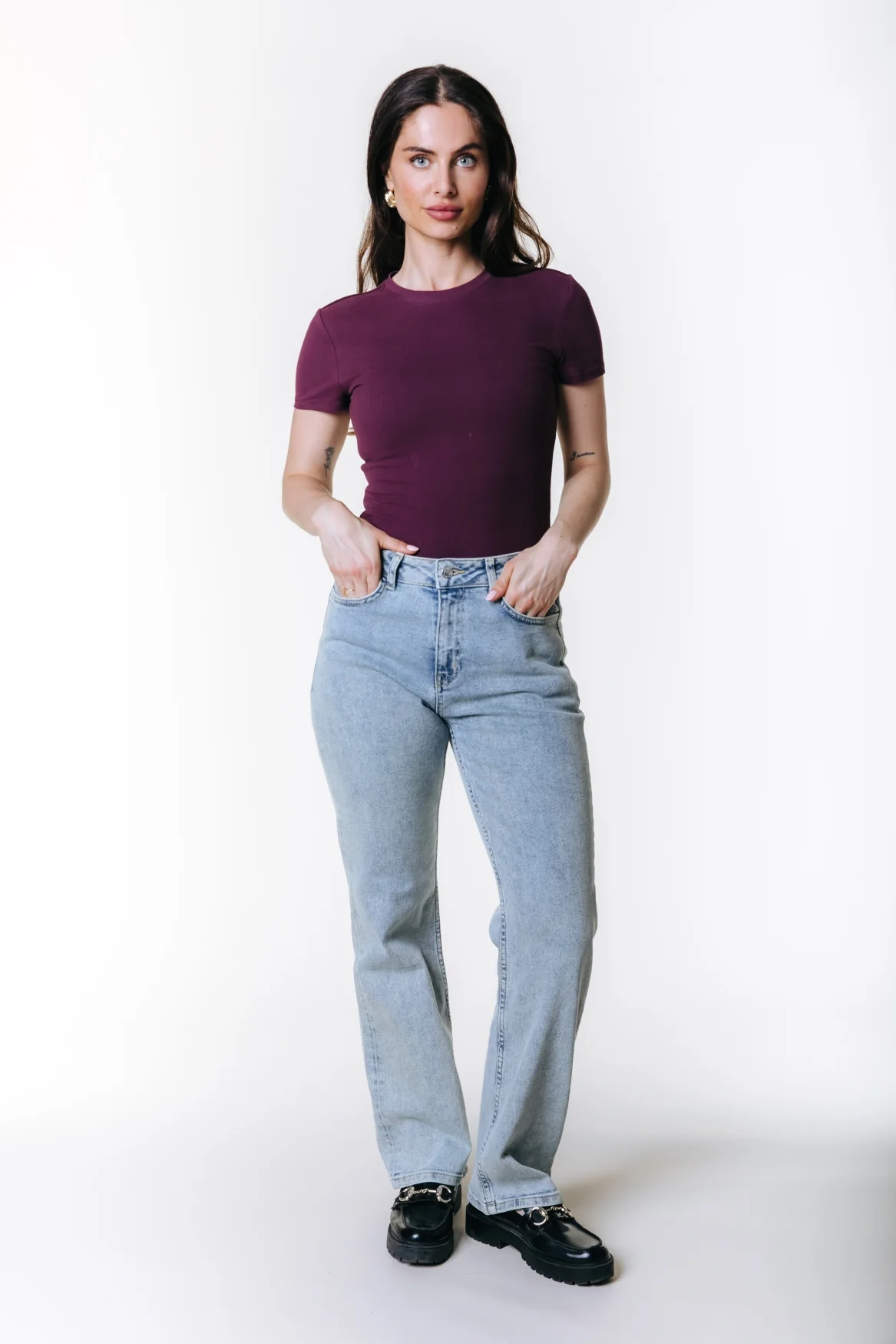 Fitted T-shirt | Merlot Red - Image 2